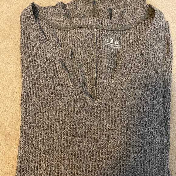 Long sleeve Hollister shirt - Picture 2 of 4